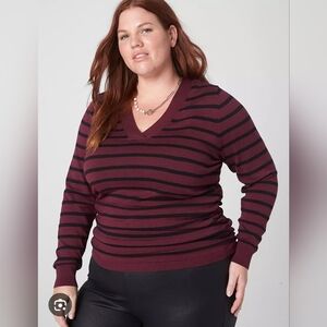 Lane Bryant Fitted Long-Sleeve V-Neck Ruched Pullover Sweater Size 26/28